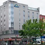 Отель Grand Urban