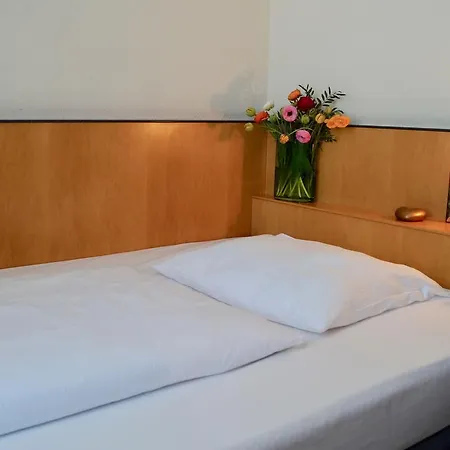 Grand Urban Hotel 3*