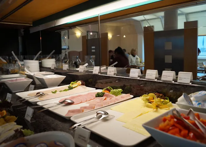 Hotel Grand Urban 3*